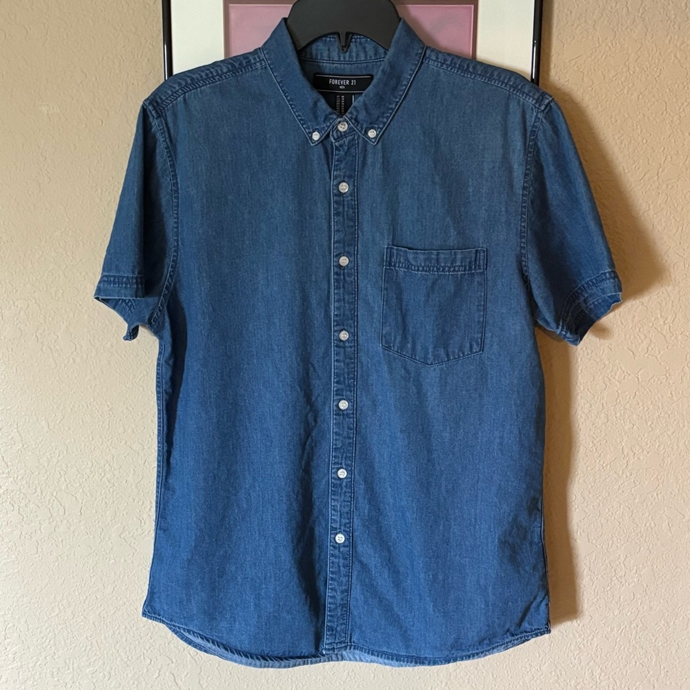 Forever 21 Men’s Denim Oxford Blue Button Down Shirt